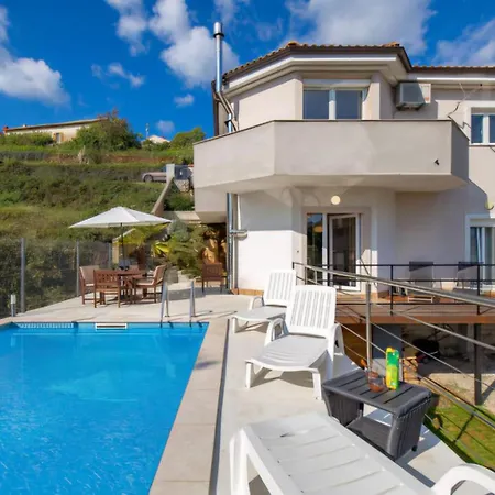 Сasa de vacaciones Family Friendly House With A Swimming Pool Icici, Opatija - 25227 Ičići